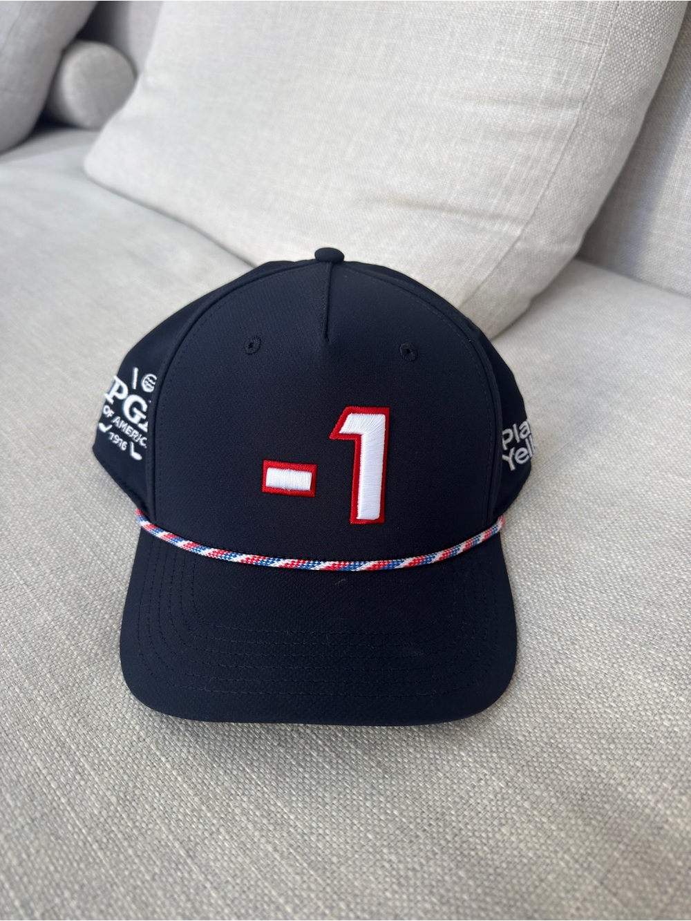 -1 Embroidered Rope Golf  Cap - Black